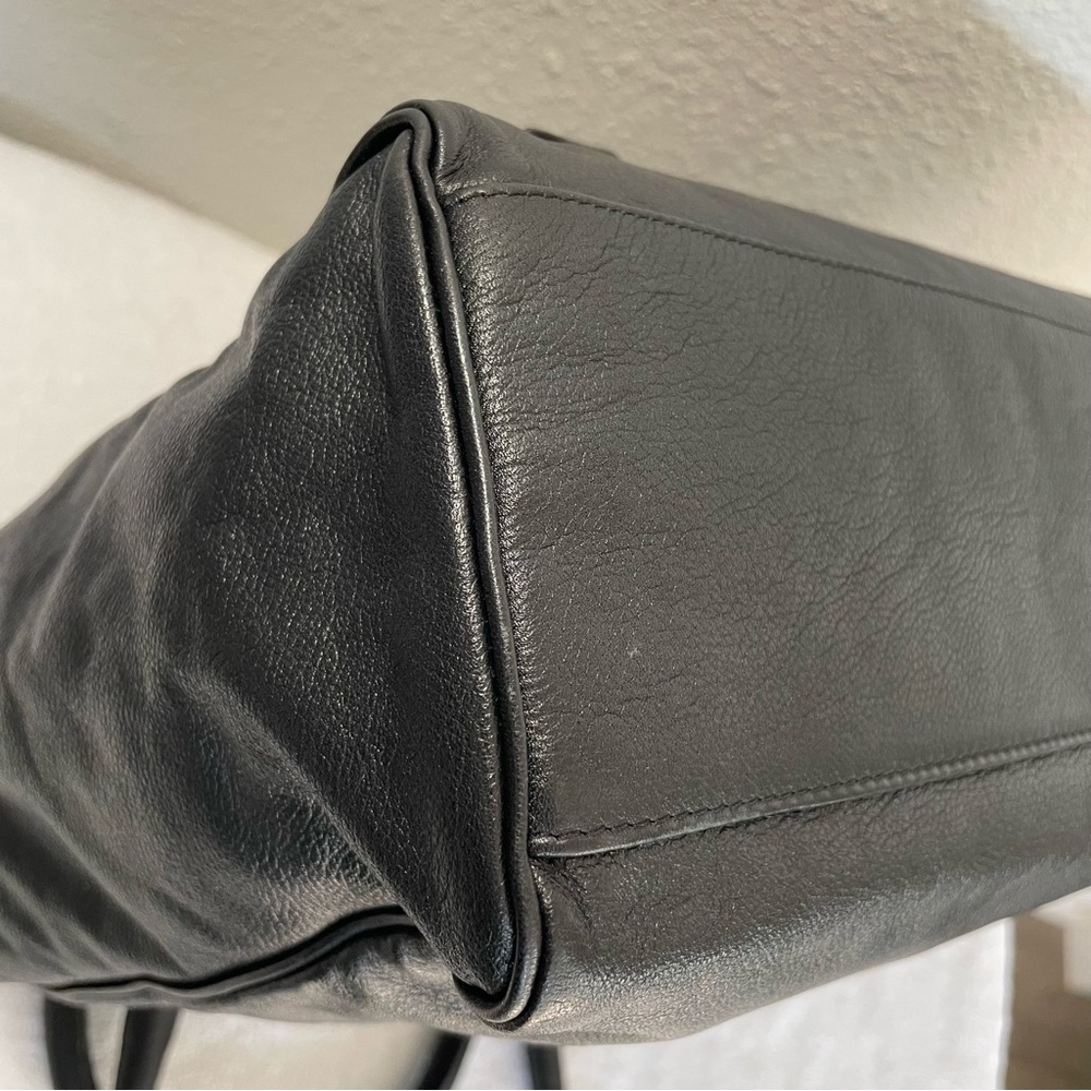 See By Chloe Black Leather Zipper Tote Bag - Picture 12 of 17